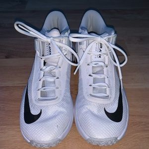 nike air max basketball shoes